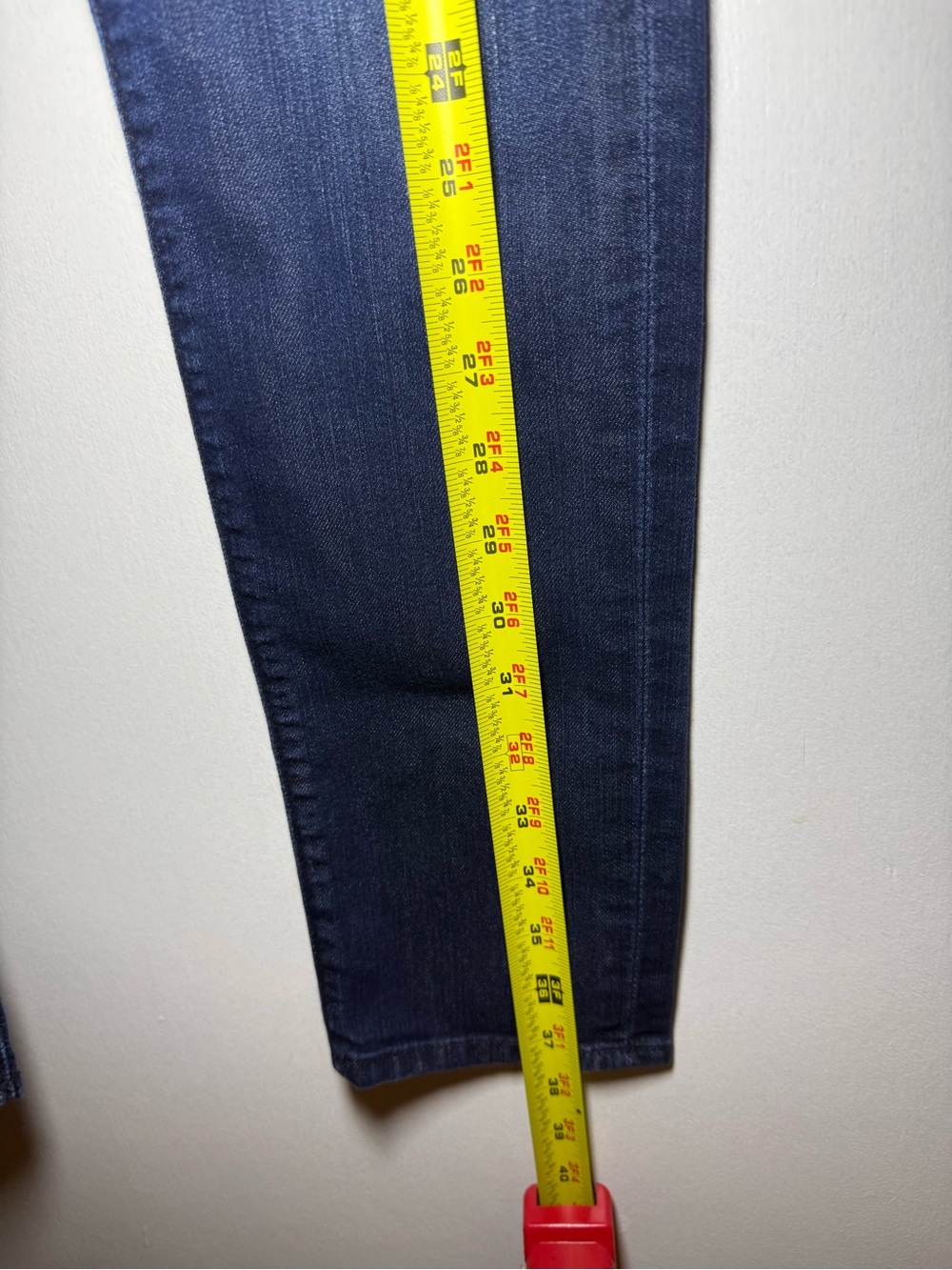 7 For All Mankind Women's Dark Wash Gwenevere Bead Embellishment Denim Jeans 26 - Picture 4 of 7